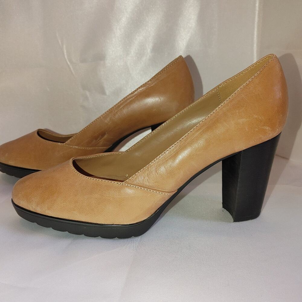Bella-Vita Heels Size 8.5W